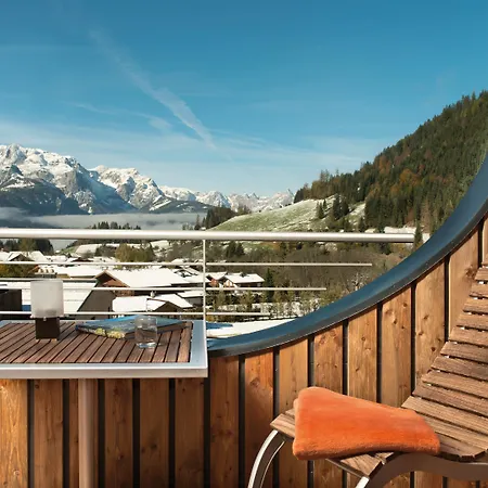 Hotel Aja Bergresort 4*