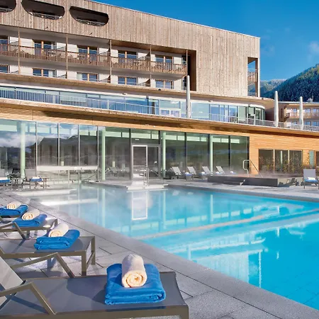 Aja Bergresort 4*