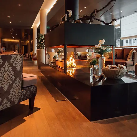 Отель Aja Bergresort 4*