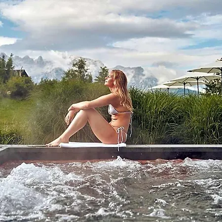 Aja Bergresort 4*