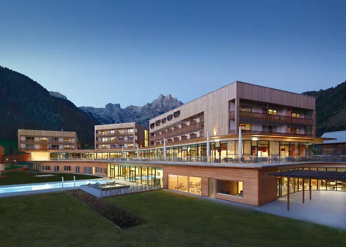 Hotel Aja Bergresort 4*